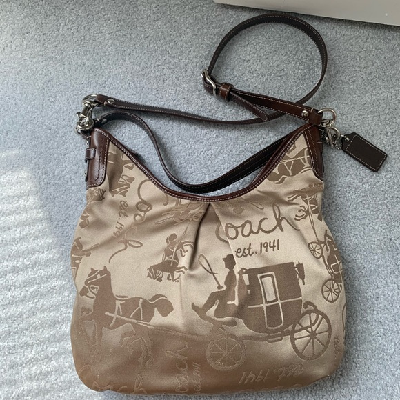 Coach Signature Cloth & Leather Purse - Picture 4 of 16